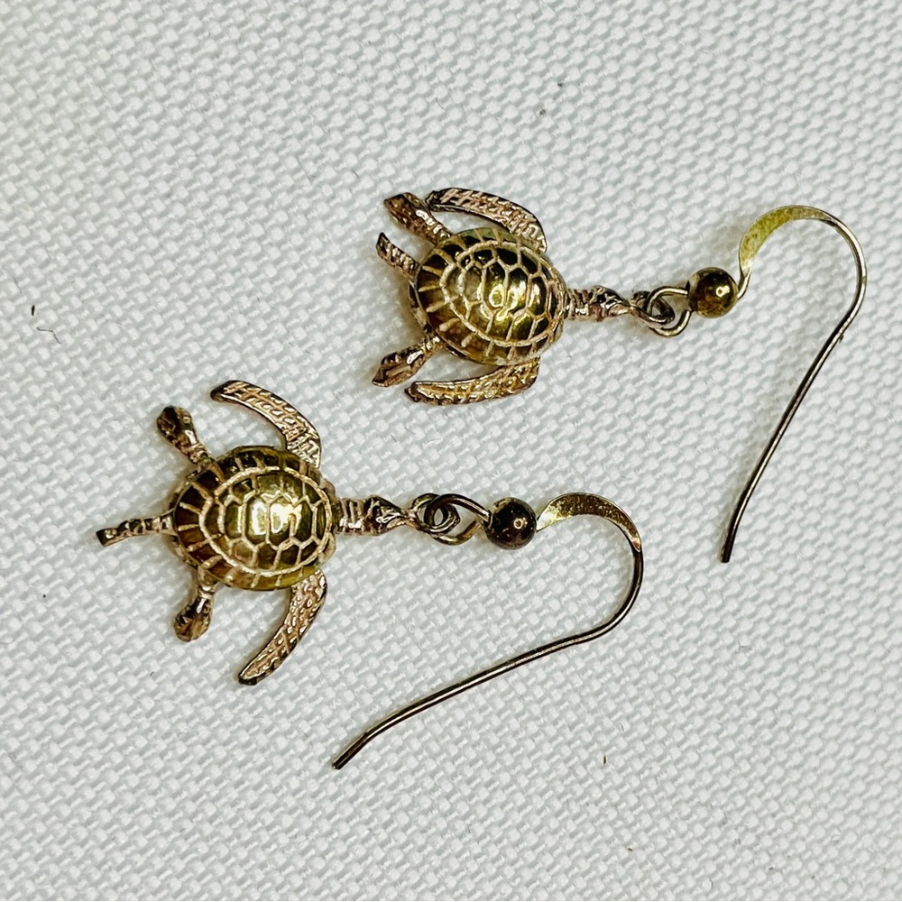 Silver 925. sea turtle Dangle Moveable Earrings